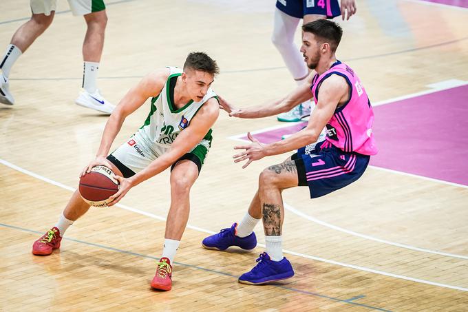 Miha Cerkvenik je v tretji četrtini zadel dve pomembni trojki. | Foto: ABA League j.t.d./Dragana Stjepanovic