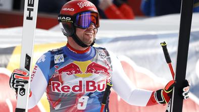 Beat Feuz še enkrat dobil znameniti smuk, Slovenci skromni