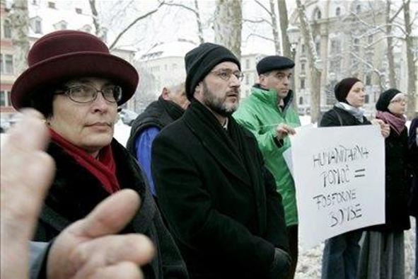 V Ljubljani shod v podporo prebivalcem Gaze