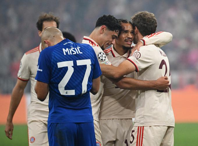 Bayern je v uvodnem krogu odpravil Dinamo Zagreb kar z 9:2, zdaj pa za njim zaostaja na lestvici! | Foto: Reuters