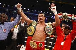 Kličko brez težav ubranil pasove