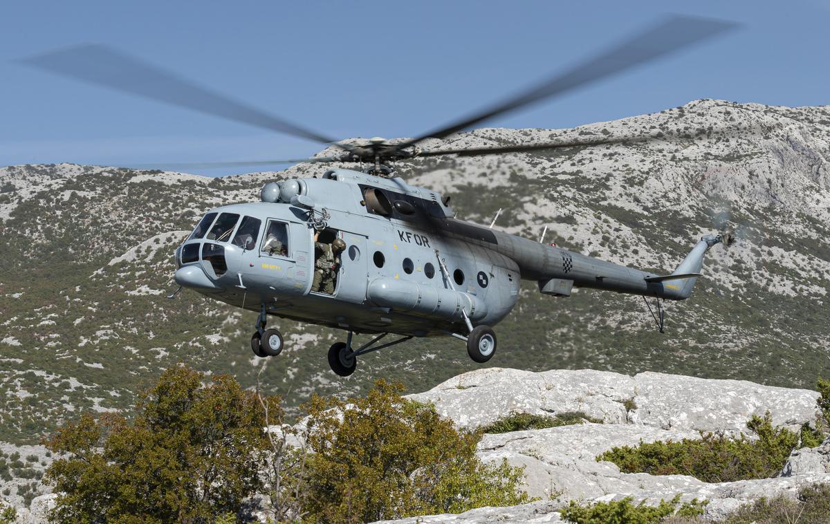 Hrvaški helikopter Mi-8 Kfor | J. I. je bil pilot vojaškega helikopterja Kfora na Kosovu. Fotografija je simbolična: hrvaški helikopter Mi-8 z oznako Kfor. | Foto Guliverimage