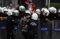 "Napetost v Turčiji se stopnjuje proti večeru" (VIDEO)