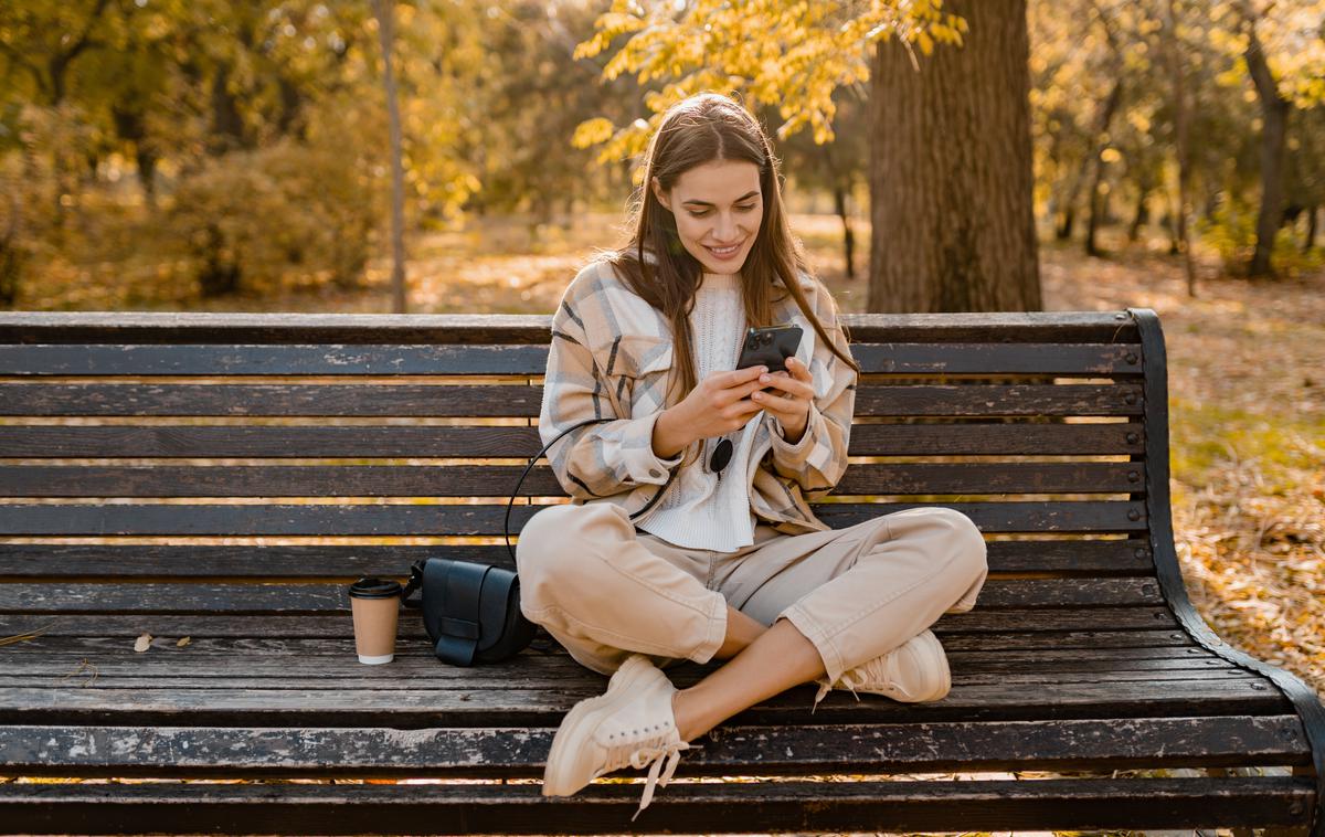 jesen, telefon | Foto Shutterstock