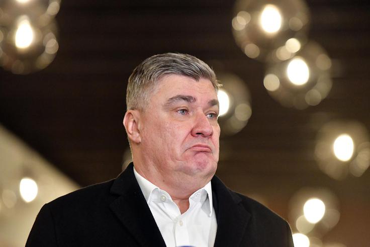 Milanović je nezadovoljen zaradi posla za nakup 12 rafalov, ki sta ga sklenili Srbija in Francija. | Foto: Pixsell/Vjeran Zganec Rogulja