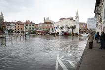 Poplavljanje morja v Izoli.