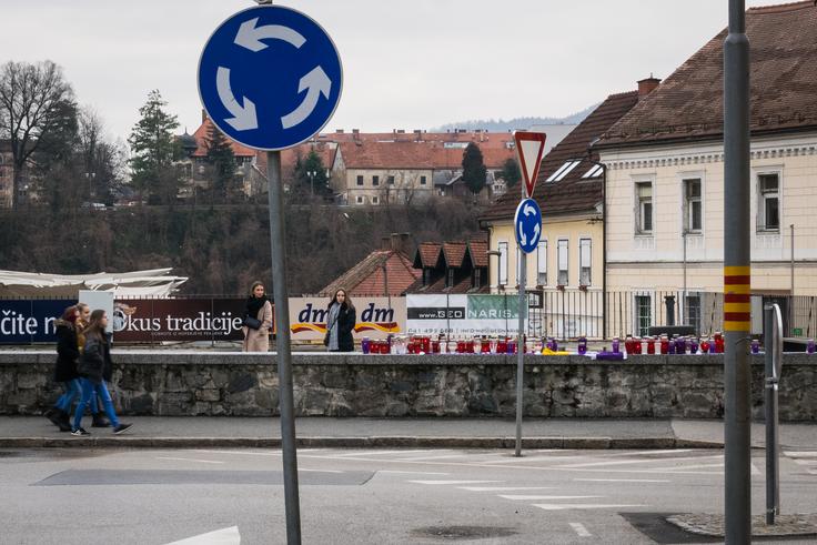 maribor, sveče, pretep | Foto: Matjaž Vertuš