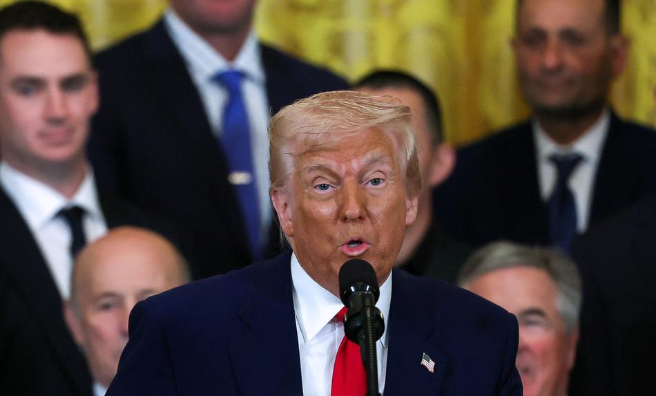 Trump tik pred odobritvijo načrtov za napad na Iran: Potrpljenje mi je pošlo