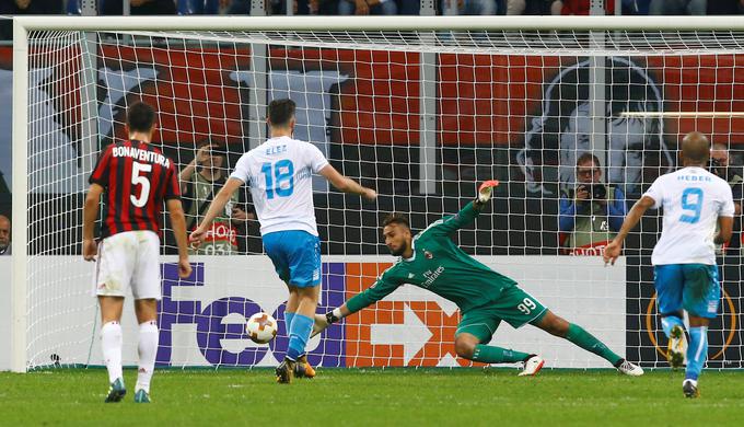 Josip Elez je v 90. minuti z bele točke izenačil na 2:2, a Rijeka ni zadržala tega rezultata do konca. | Foto: Reuters