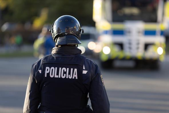 Naši policisti so silo, po kateri je umrl 37-letnik, uporabili nezakonito