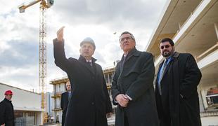 Ameriški veleposlanik obiskal gradbišče ljubljanske džamije