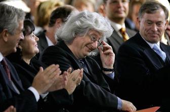 Pogovor z Esterhazyjem kot uvod v Fabulo