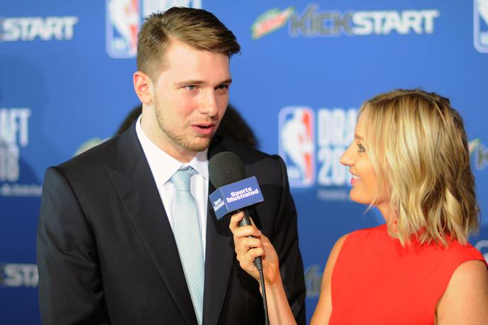 Luka Dončić | Luka Dončić v središču pozornosti. | Foto Getty Images