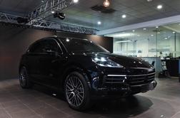 Porsche cayenne: avto, ki je rešil Porsche, se želi približati kultnemu 911