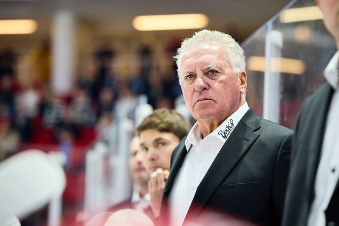 Novinec naznanil trenersko ime