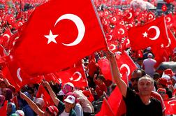 V Turčiji prve obsodbe zaradi lanskega poskusa državnega udara