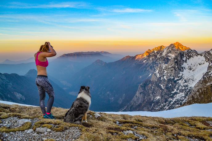 Anja Zavrl | Anja Zavrl se v gore najraje odpravi v družbi svoje psičke Lady. | Foto Osebni arhiv