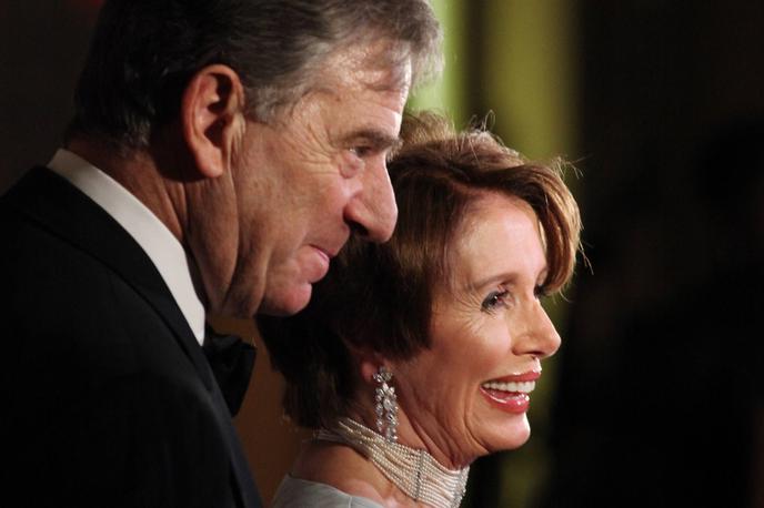 Nancy Pelosi, Paul Pelosi | Paul in Nancy Pelosi veljata za enega najpremožnejših parov v ZDA, kjer je vsaj eden od partnerjev izvoljeni predstavnik ljudstva. Vrednost njunega premoženja presega 100 milijonov evrov. | Foto Guliver Image