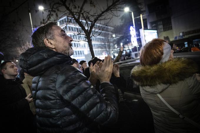 Množico so spodbujali prebivalci okoliških ulic. | Foto: Ana Kovač