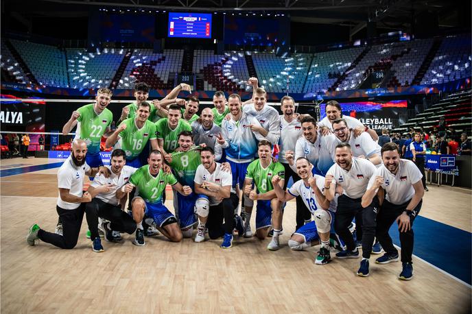 slovenska odbojkarska reprezentanca : Francija, liga narodov | Slovenci bodo zmagoviti niz poskušali nadaljevati v sredo proti Turkom in z zmago narediti še dodaten korak k olimpijskim igram. | Foto VolleyballWorld