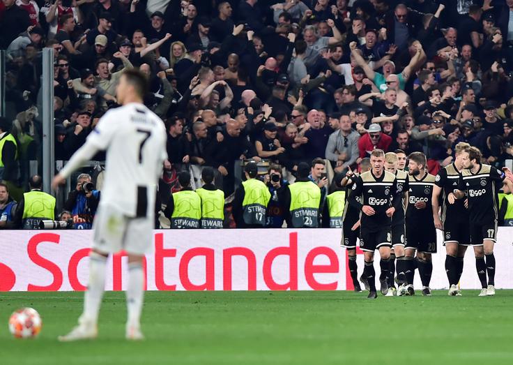 Prvi zadetek na tekmi je dosegel Cristiano Ronaldo, a mu po tekmi ni bilo do smeha. | Foto: Reuters