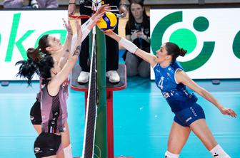 Polona Frelih v Italijo, trenerja v Kamniku ostajata