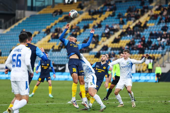 Celjani so se namučili z Domžalami. | Foto: Aleš Fevžer