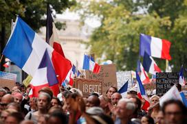 Protesti Pariz protikoronski