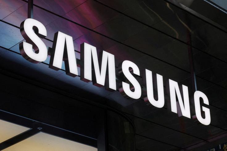 V začetku tega meseca je vrednost podjetja Samsung Electronics prečkala magično mejo enega bilijona dolarjev (854,3 milijarde evrov).  | Foto: Reuters