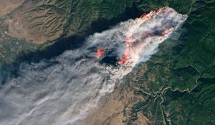 Požari v Kaliforniji se vidijo tudi iz vesolja #foto #video