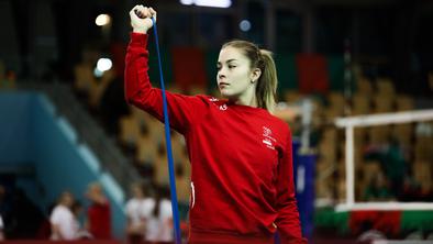 Zdravniki niso optimisti, a upa na najboljše