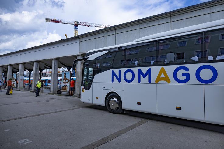 Družba Nomago zaposluje okrog 1.200 sodelavcev in ima v svojem voznem parku okrog 700 avtobusov. | Foto: Ana Kovač