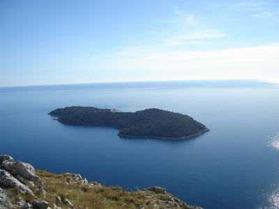 Pri Dubrovniku obsežna akcija: iščejo potapljača inštruktorja #foto