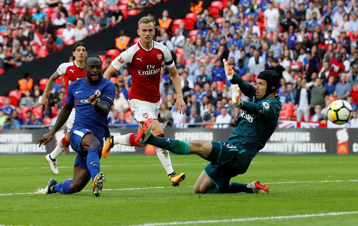 Victor Moses Arsenal Chelsea | Foto Reuters