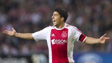 Ajax suspendiral Suareza