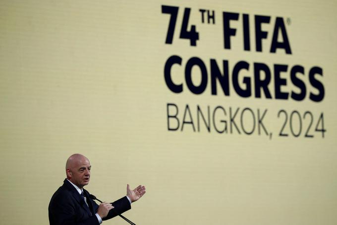"Fifa organizira približno en odstotek tekem najboljših klubov na svetu. Ko gre za reprezentance, je zelo podobno," je dejal Infantino | Foto: Reuters