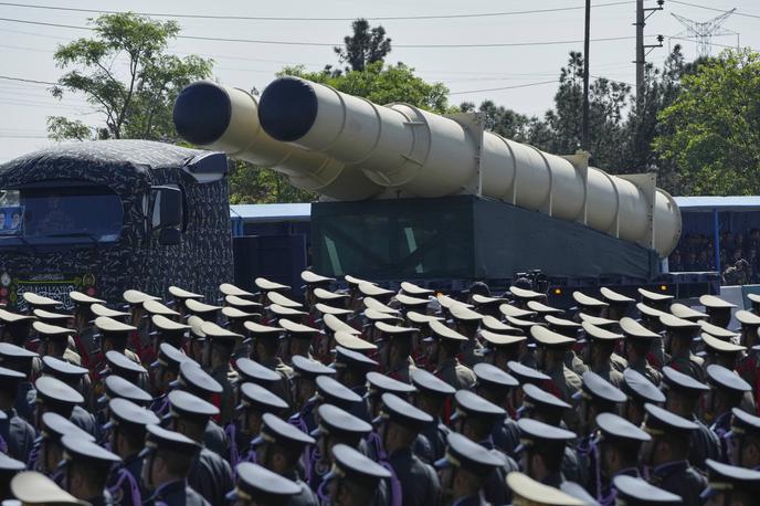 Iranska vojska | Gre za razširitev dovoljenja, saj so ZDA že doslej za operacije proti islamski republiki lahko uporabljale britanske baze. | Foto Reuters