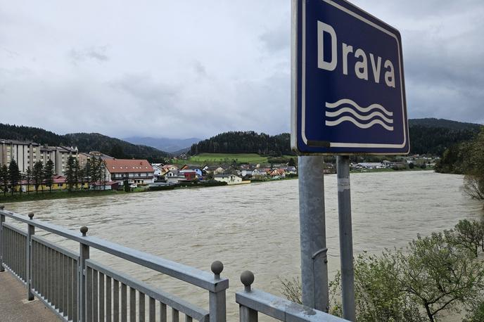 Drava | Himna je za Slovenijo sporna, ker v delu besedila, ki izvira iz 19. stoletja, opeva ozemlje avstrijske Štajerske, ki da se razteza do bregov Save in Drave, na območje današnje Slovenije. | Foto STA