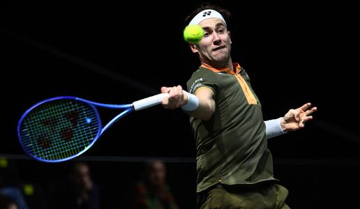 Argentinec namučil Zvereva, slovo Ruuda