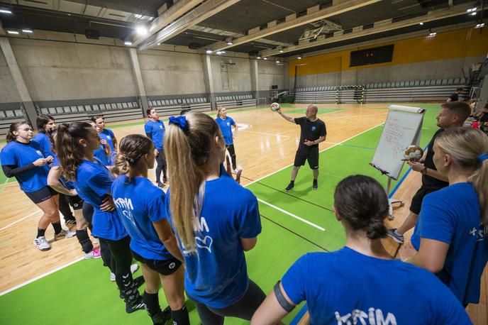 Krim Mercator prvi trening | Krimovke so v Stožicah že začele s treningi za novo sezono. | Foto Boštjan Podlogar/STA