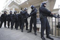 Od začetka izgredov v Londonu aretirali skoraj 700 ljudi