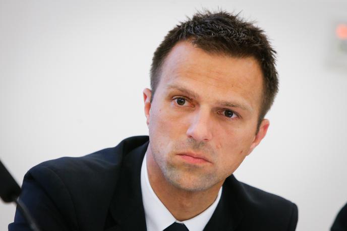 Matej Pirc | Med prijavljenimi kandidati naj bi bil tudi začasni glavni izvršni direktor DUTB Matej Pirc. | Foto STA