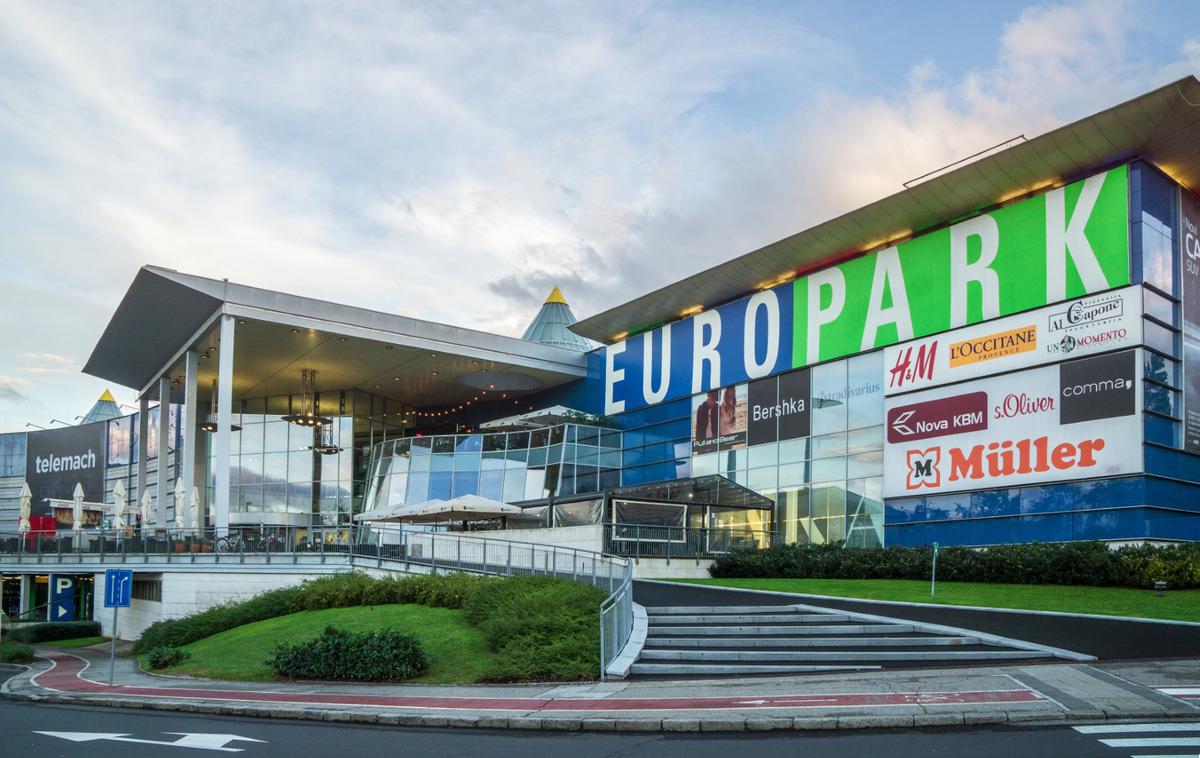 Europark | V nakupovalnem središču Europark Maribor najdemo najbolj aktualne modne trende za prihajajoče mesece. Foto: Bojan Mihalič)