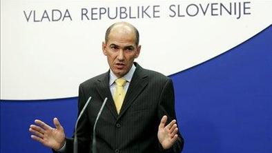 Janša: Prihaja do manipulacij