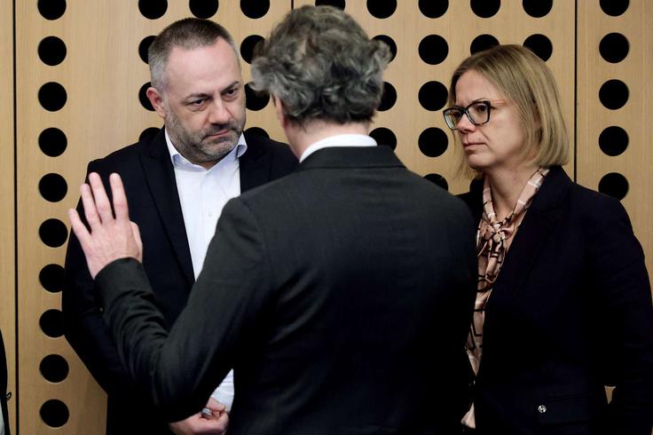 "Kaže se, da je številka neopredeljenih pacientov višja od sto tisoč že več kot 20 let. Čudno je, da se tega ni še nihče lotil, a mi se bomo tega lotili," je izpostavil premier Robert Golob. | Foto: 