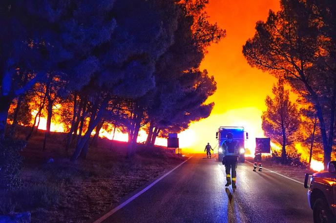 Požar Brač | Na območje so bile poslane vse sile z operativnega območja Brač. | Foto Vatrogasci Supetar/FB