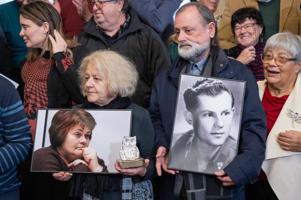 Pirc Musar priznanje za delo na področju človekovih pravic podelila vsem izbrisanim