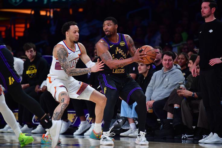 V zasedbo Lakersov se je vrnil Marcus Smart. | Foto: Reuters