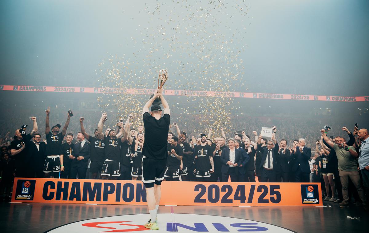 Partizan | Za Partizan je to tretji naslov v zadnjih enajstih sezonah. | Foto Partizan Mozzart Bet/Dragana Stjepanović