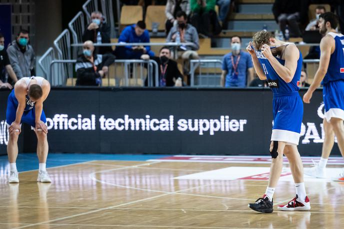 Jaka Blažič | Razočaranje slovenskih košarkarjev po dveh porazih proti Finski je bilo, razumljivo, veliko. | Foto Vid Ponikvar